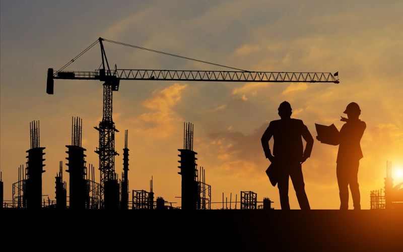 Đầu tư công tăng tốc và thị trường bất động sản hồi phục giúp nhiều doanh nghiệp xây dựng sở hữu lượng backlog lớn.