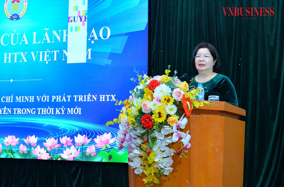 Phó Trưởng Ban Chỉ đạo Quốc gia về kinh tế tập thể, Chủ tịch Liên minh HTX Việt Nam Cao Xuân Thu Vân phát biểu chỉ đạo tại Hội thảo.