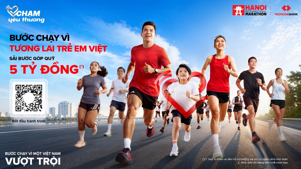 Với mỗi kilomet được hoàn thành trên đường chạy trực tuyến hoặc trực tiếp, Techcombank sẽ quy đổi tương đương 10.000 đồng để đóng góp vào Quỹ từ thiện “Chạm Yêu Thương”. Ảnh Techcombank
