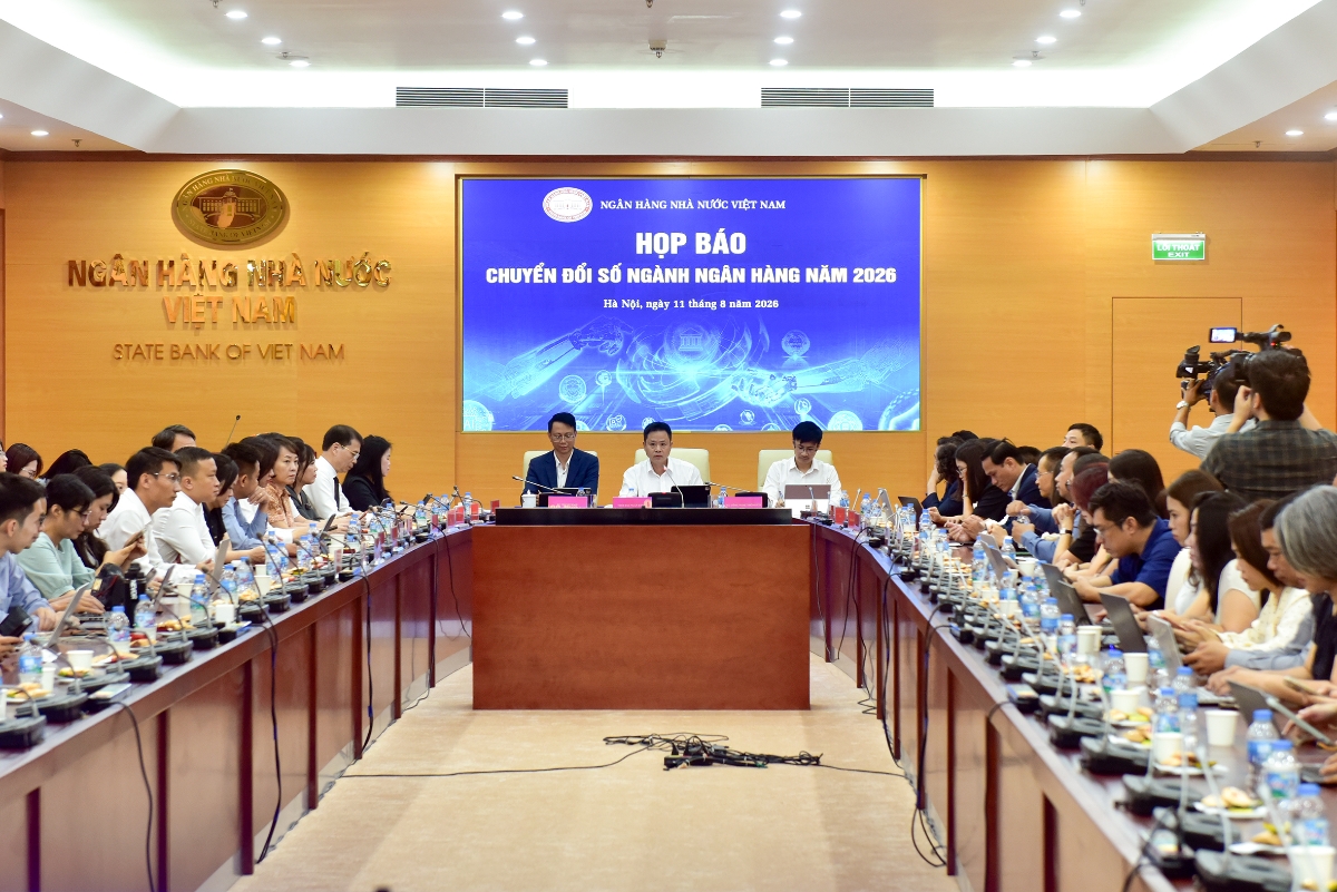 Quang cảnh buổi họp báo.