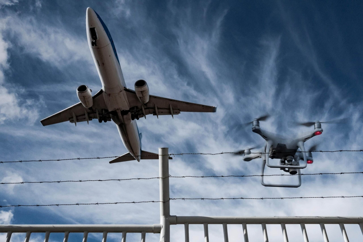 Liên tiếp xảy ra việc UAV, drone xuất hiện trong khu vực sân bay hoặc vùng trời có hoạt động hàng không.