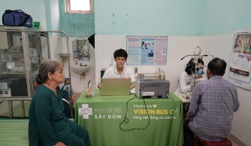 Liên minh HTX Việt Nam hợp tác chăm sóc mắt cho người dân, thành viên HTX tại Huế