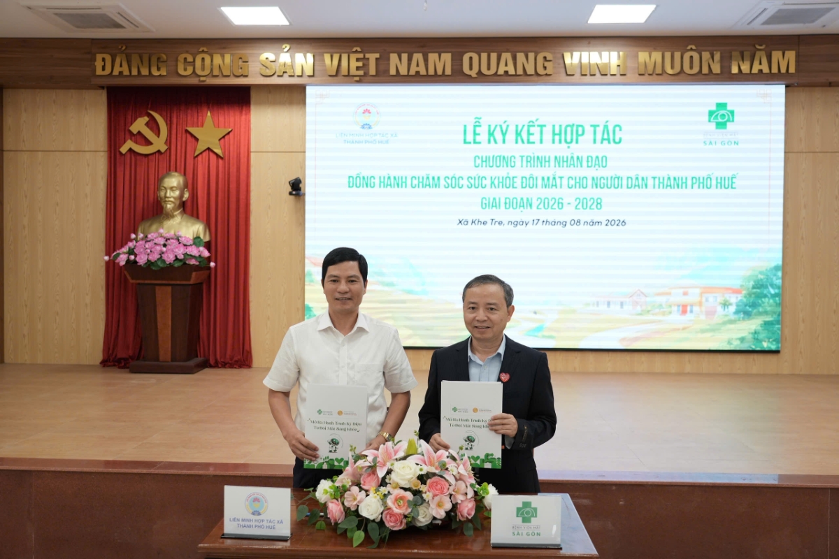 Bệnh viện Mắt Sài Gòn Sông Hàn và Liên minh HTX TP Huế ký kết hợp tác.