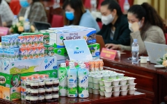 Hà Nội chính thức công nhận kết quả đánh giá, phân hạng và cấp giấy chứng nhận cho 13 sản phẩm OCOP đợt 1 năm 2026.