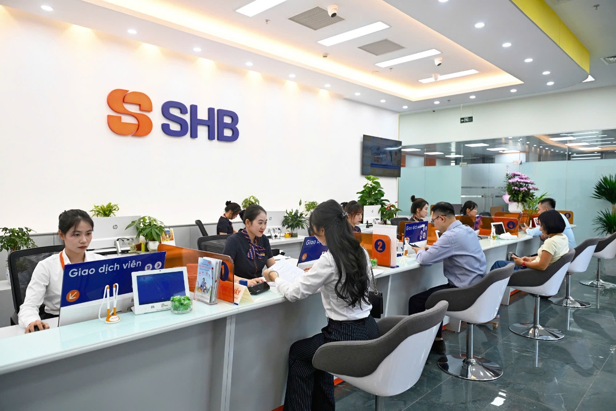 SHB luôn chủ động ưu tiên tín dụng cho khu vực sản xuất – kinh doanh, tập trung các lĩnh vực ưu tiên và động lực tăng trưởng như nông nghiệp, nông thôn, công nghiệp hỗ trợ, công nghệ cao, xuất nhập khẩu, kinh tế số, trí tuệ nhân tạo, công nghiệp bán dẫn, chế biến, chế tạo và các dự án trọng điểm Quốc gia…