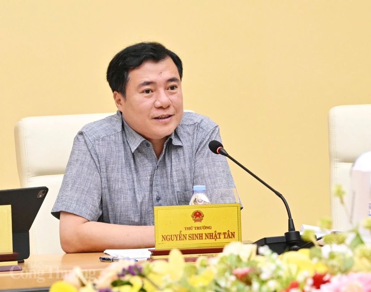 Ông Nguyễn Sinh Nhật Tân