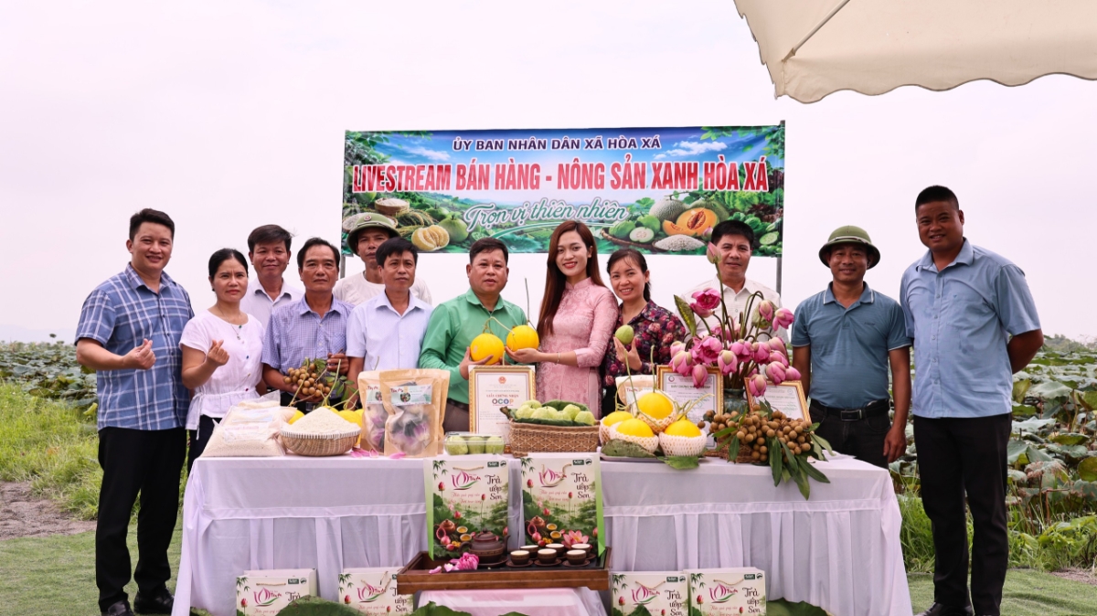 Chương trình livestream bán nông sản xã Hoà Xá.