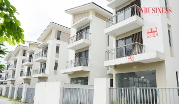 Chung cư chững lại, giá biệt thự, liền kề ra sao?