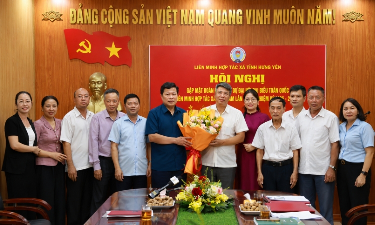 Lãnh đạo tỉnh Hưng Yên gặp mặt Đoàn đại biểu dự Đại hội VII Liên minh Hợp tác xã Việt Nam