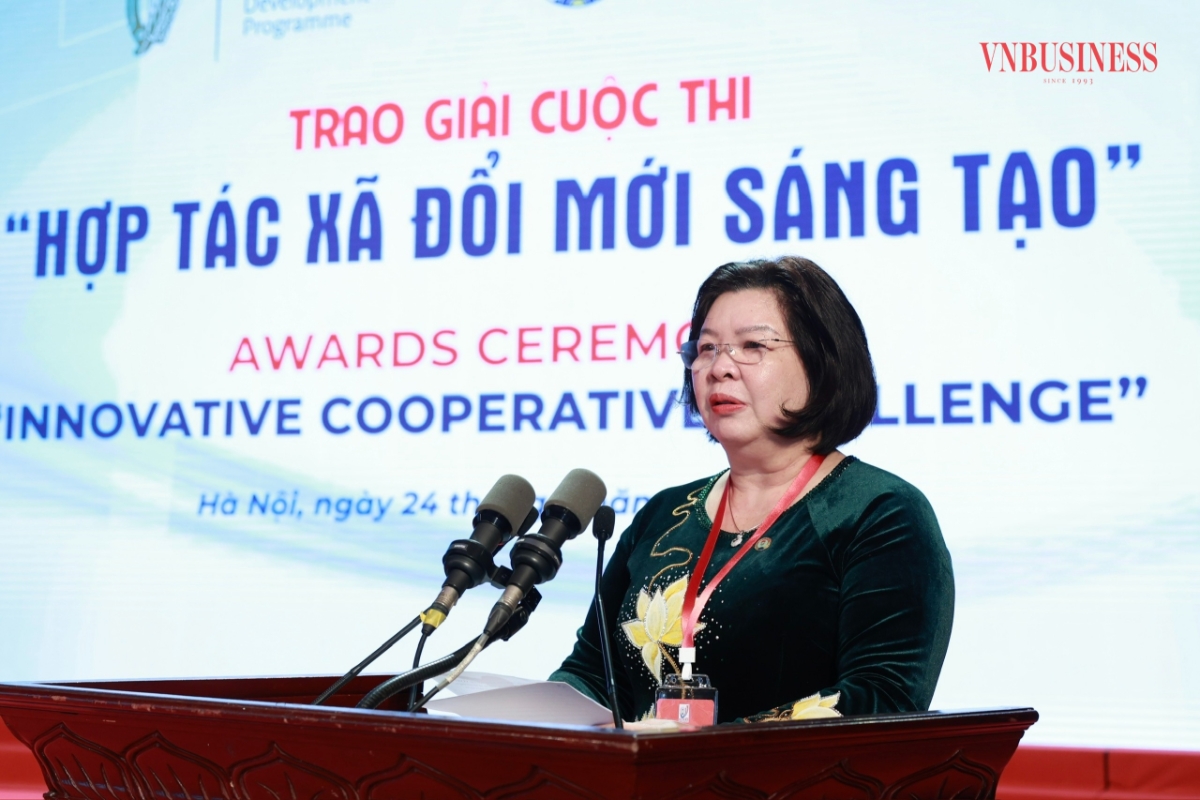 Chủ tịch Liên minh HTX Việt Nam Cao Xuân Thu Vân phát biểu tại Lễ trao giải.