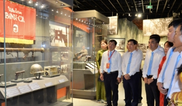 Trước thềm Đại hội VII: Từ những trang sử hào hùng đến khát vọng đổi mới