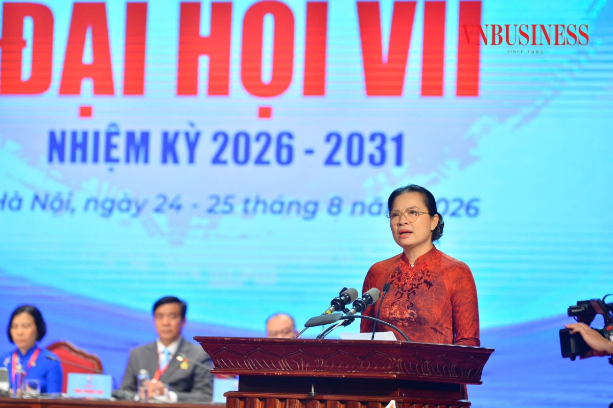 Đồng chí Hà Thị Nga, Ủy viên Trung ương Đảng, Phó Chủ tịch - Tổng Thư ký Ủy ban Trung ương MTTQ Việt Nam.