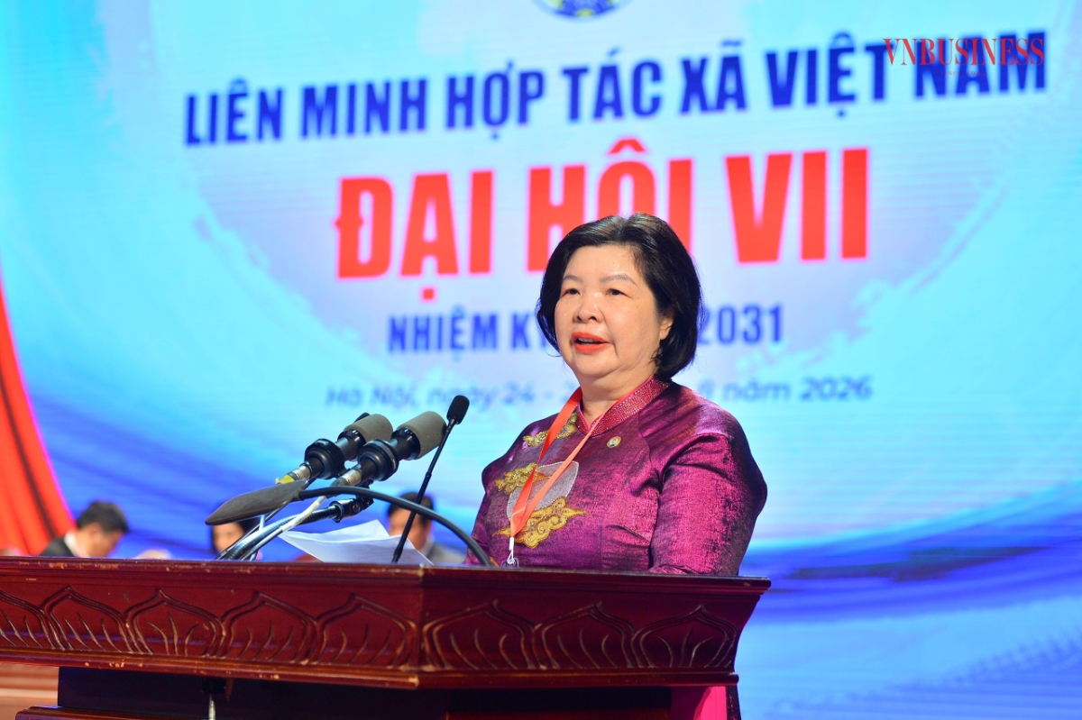 Chủ tịch Liên minh HTX Việt Nam Cao Xuân Thu Vân phát biểu tại Đại hội.