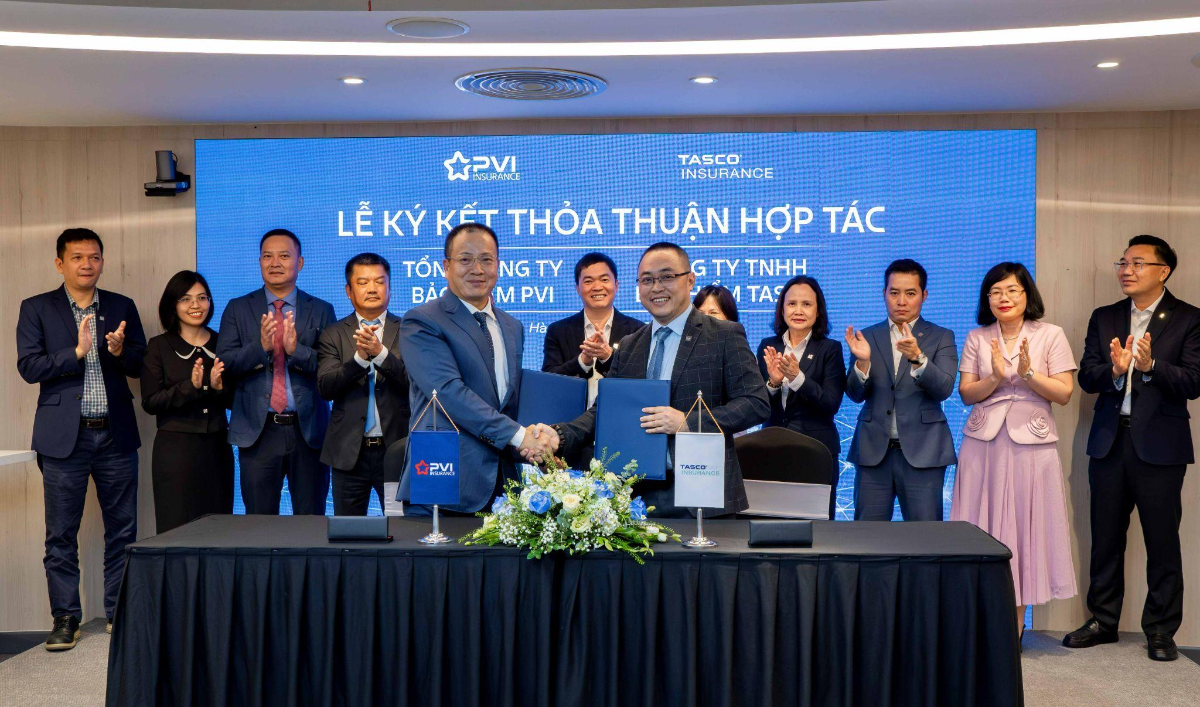 Đại diện Bảo hiểm PVI và Tasco Insurance tại Lễ ký kết thỏa thuận hợp tác.