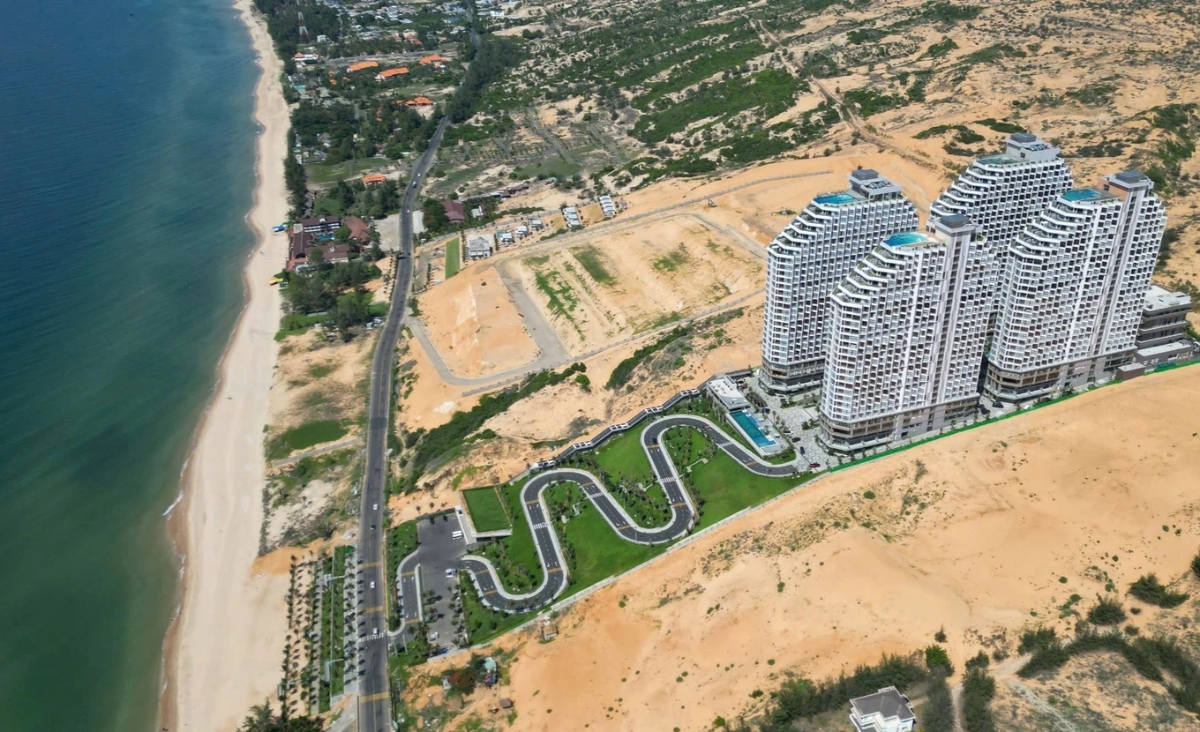 Khu du lịch Apec Mandala Wyndham Mũi Né.