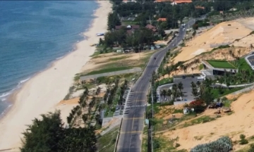 Khu du lịch Apec Mandala Wyndham Mũi Né bị xử phạt do xả nước thải vượt quy chuẩn kỹ thuật ra môi trường.