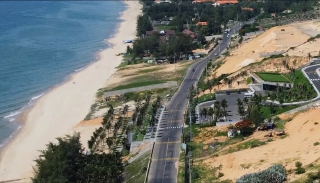 Khu du lịch Apec Mandala Wyndham Mũi Né bị xử phạt do xả nước thải vượt quy chuẩn kỹ thuật ra môi trường.