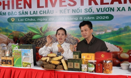 Chuỗi sự kiện có 45 gian hàng của doanh nghiệp, hợp tác xã, hộ kinh doanh tham gia.