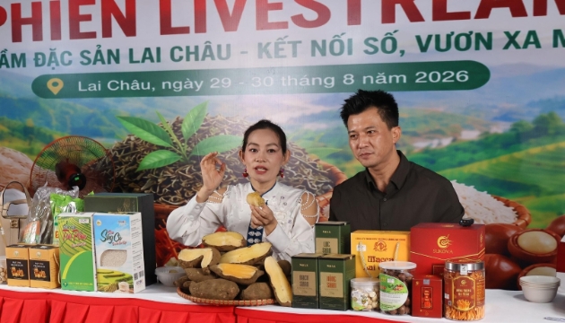 Chuỗi sự kiện có 45 gian hàng của doanh nghiệp, hợp tác xã, hộ kinh doanh tham gia.