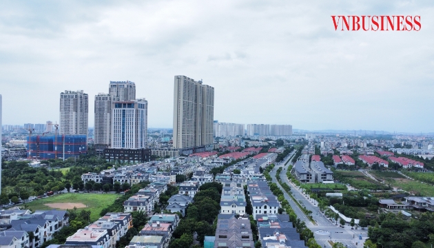 Chật vật bán hàng, đại gia bất động sản xoay tiền ở đâu để làm dự án?