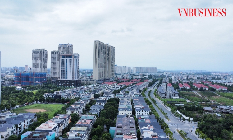 Chật vật bán hàng, đại gia bất động sản xoay tiền ở đâu để làm dự án?