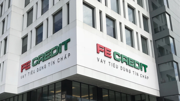 FE CREDIT bị phạt 900 triệu đồng.