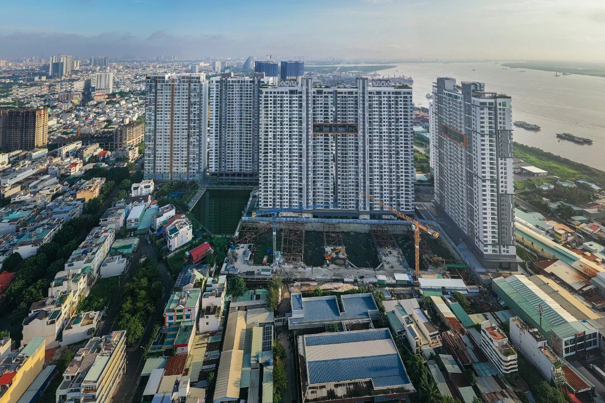 HoSE vừa nhắc nhở Vạn Phát Hưng do chưa công bố BCTC bán niên 2026 đã được soát xét.