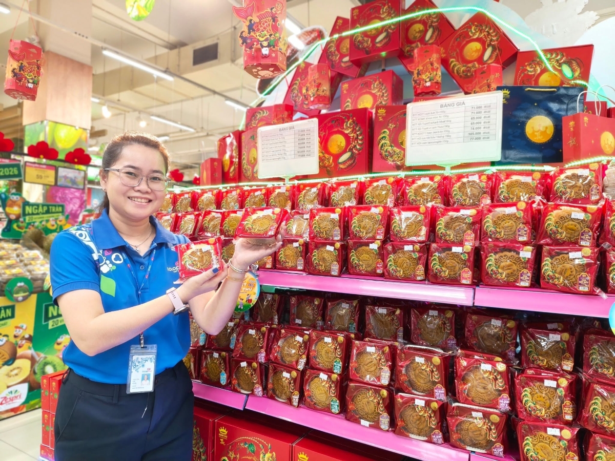Đa dạng chủng loại bánh trung thu.