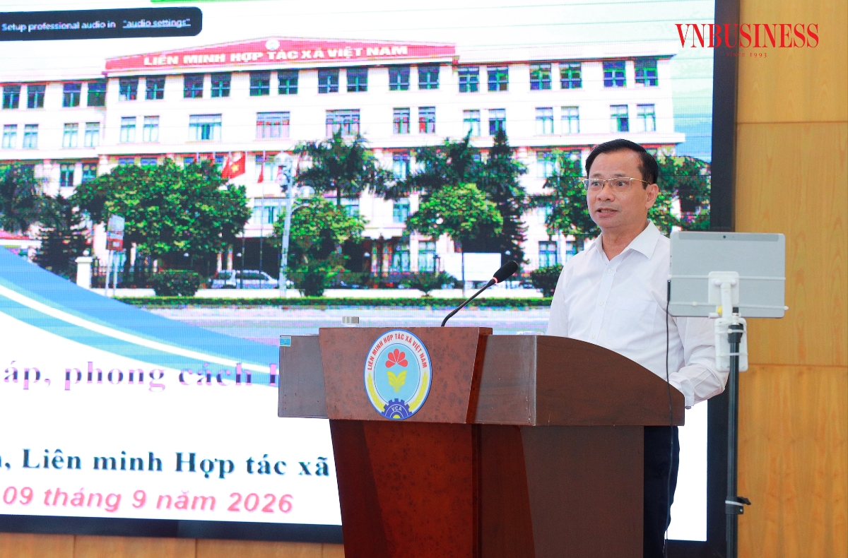 Trưởng Ban Tuyên truyền Phạm Minh Điển Hướng dẫn xây dựng cam kết hành động và kế hoạch thực hiện Nghị quyết Đại hội VII gắn với học tập, thực hành tư tưởng, đạo đức, phương pháp, phong cách Hồ Chí Minh.