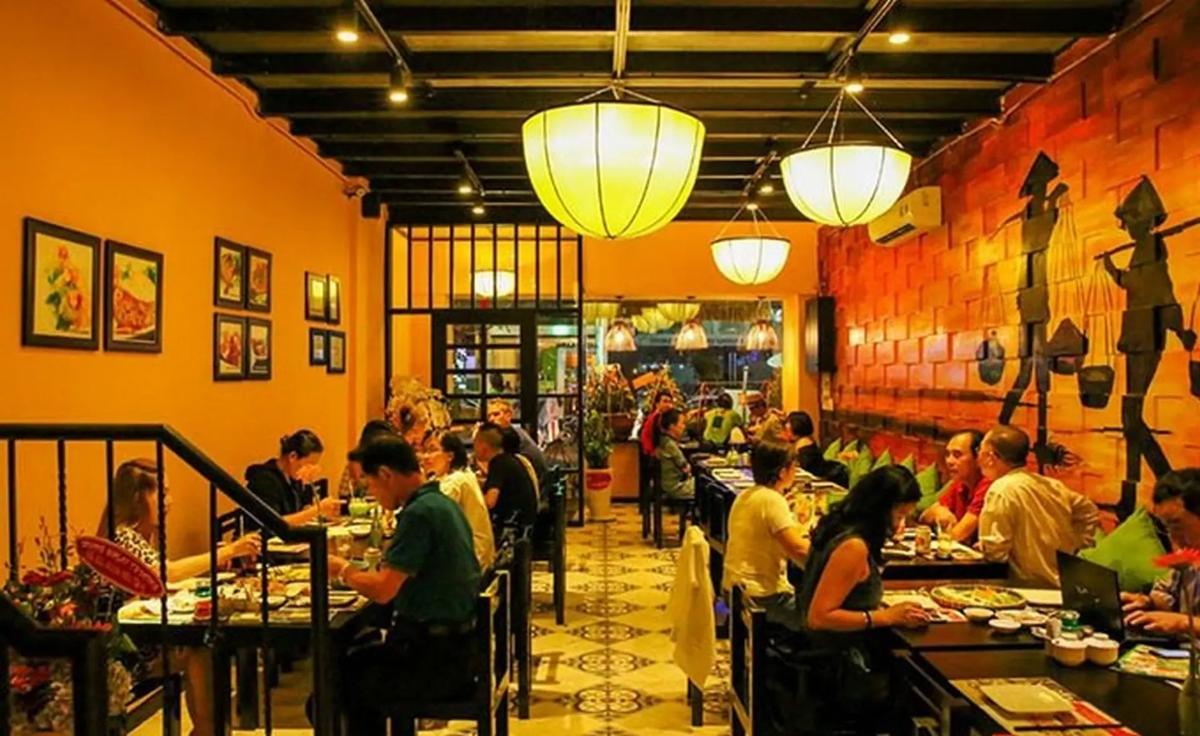 Doanh thu toàn ngành F&B ước đạt 432.700 tỷ đồng, tăng 6,55% so với cùng kỳ năm 2025