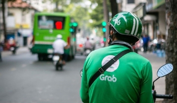 Hàng loạt tài xế kêu gọi tắt app, Grab nói gì?