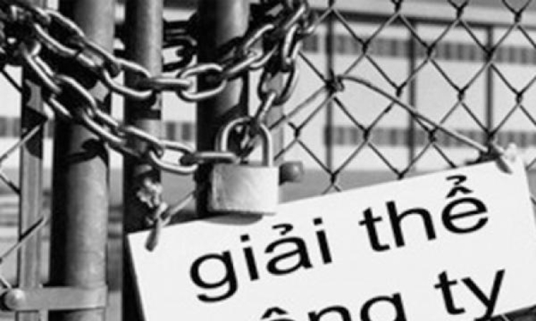Doanh nghiệp “chết lâm sàng” gánh nợ thuế: Nên xóa hết hay phân loại?