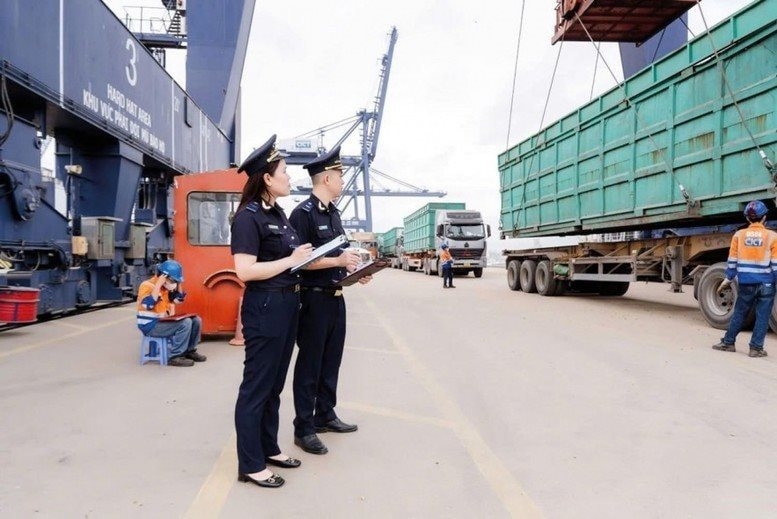 Cục Hải quan áp dụng cơ chế thông quan linh hoạt cho các lô hàng sản phẩm động vật trên cạn và thủy sản tươi sống, đông lạnh dùng làm thực phẩm.