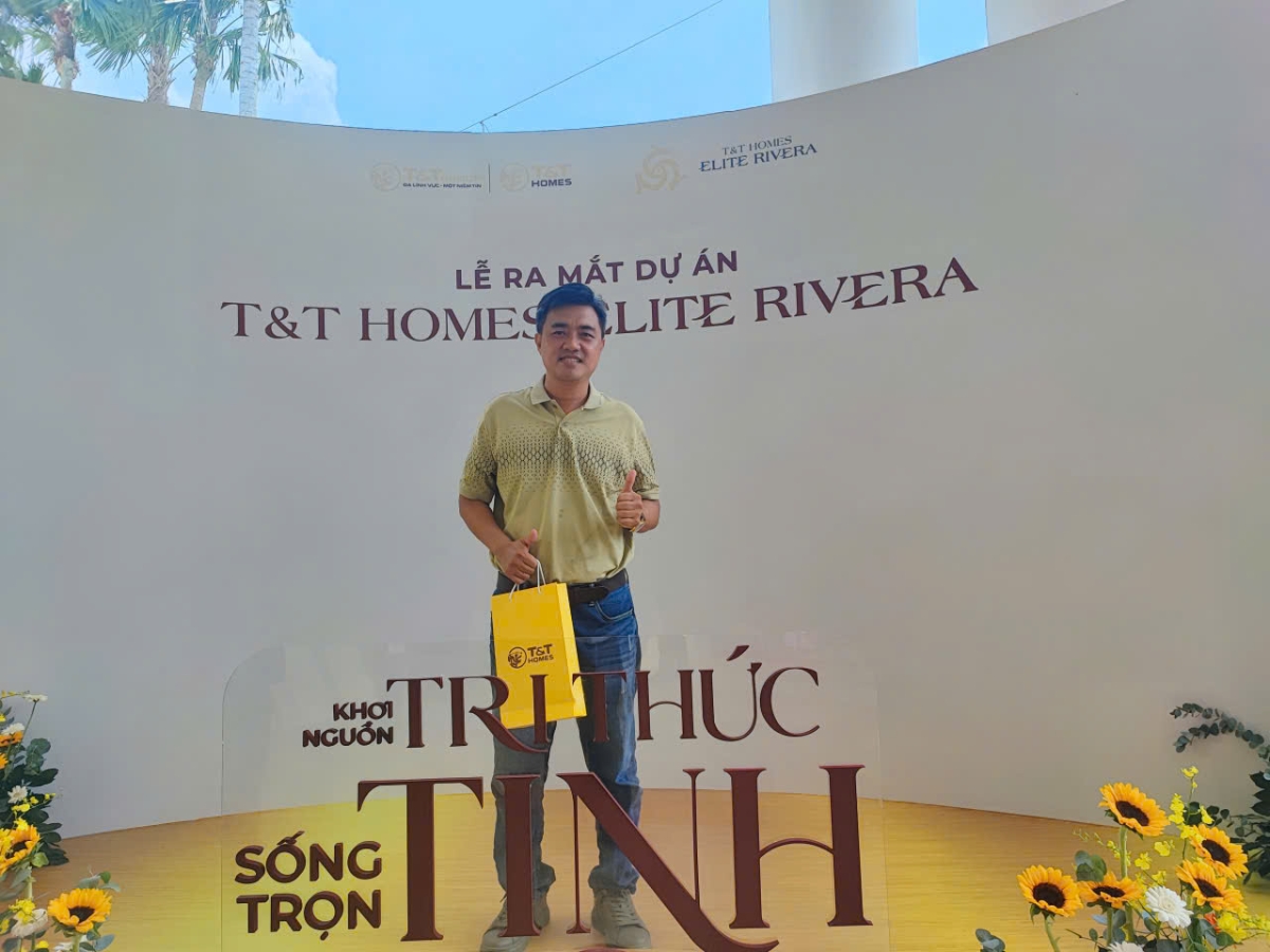 Anh Lý Bảo Hiền check-in tại sự kiện, chia sẻ niềm vui trở thành cư dân tương lai của T&T Homes Elite Rivera.