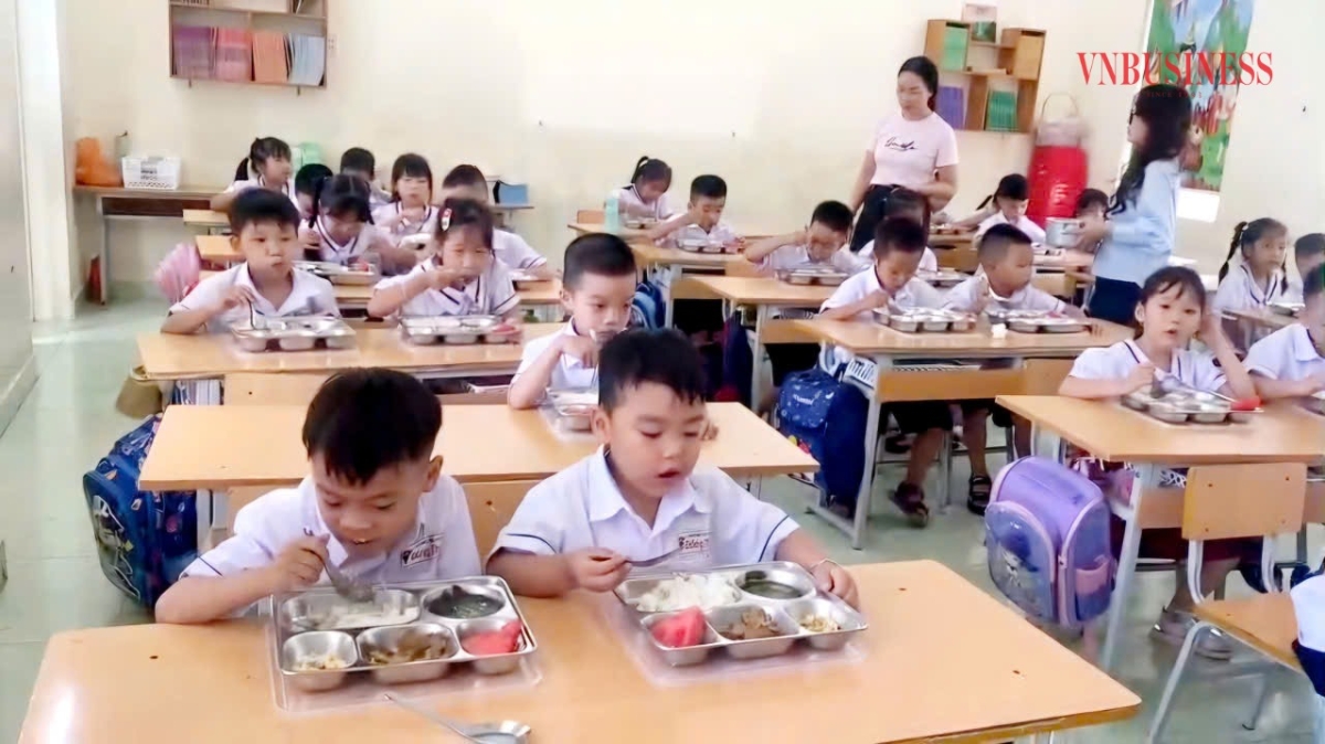 Chất lượng bữa ăn bán trú của học sinh là một trong những nội dung được quan tâm, ưu tiên hàng đầu.
