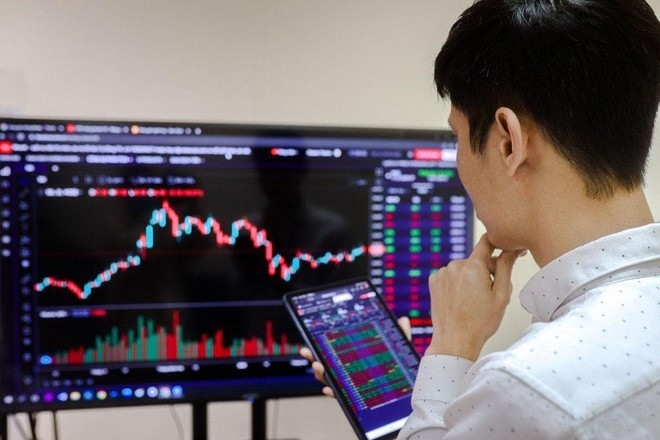 Thị trường chứng khoán bước vào tuần giao dịch mới với trạng thái thận trọng hơn khi chỉ số tiếp đà đi xuống.