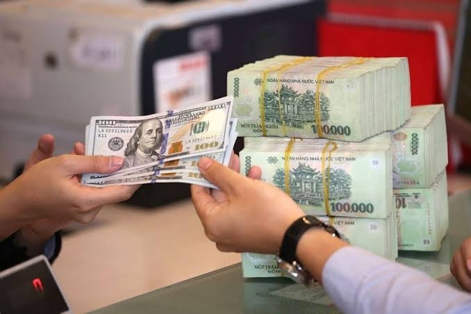 Ngày 15/9, Ngân hàng Nhà nước niêm yết tỷ giá trung tâm ở mức 25.617 đồng - mức cao nhất từ trước đến nay của tỷ giá điều hành.