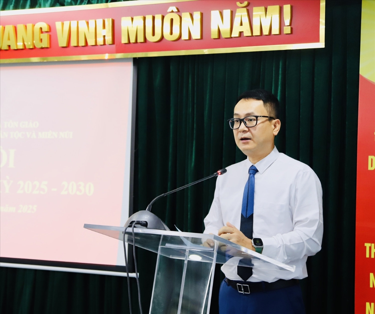 Ông Hà Việt Quân, Chánh Văn phòng Quốc gia về dân tộc và miền núi.