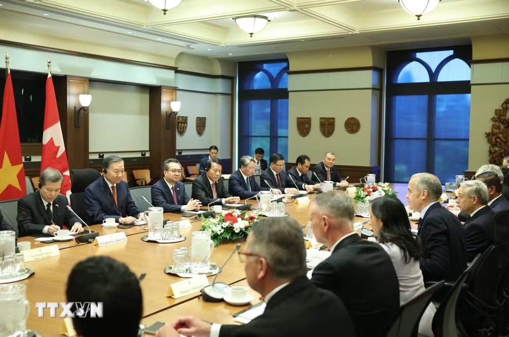 Tổng Bí thư, Chủ tịch nước Tô Lâm hội đàm với Thủ tướng Canada Mark Carney - Ảnh: TTXVN