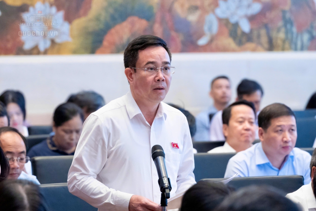 Đại biểu Nguyễn Văn Huy - Đoàn ĐBQH tỉnh Hưng Yên phát biểu. (Ảnh: Quochoi.vn)