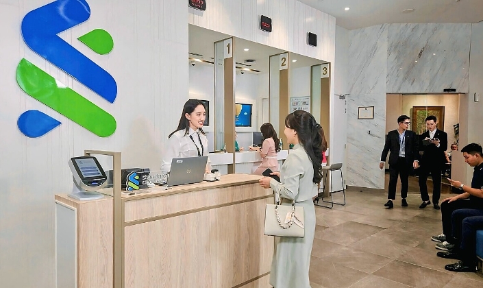 Standard Chartered dự báo GDP Việt Nam quý III tăng 8,7%