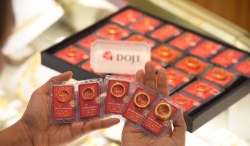 Giá vàng trong nước tăng nhẹ, riêng vàng nhẫn DOJI giảm thêm 1 triệu đồng/lượng