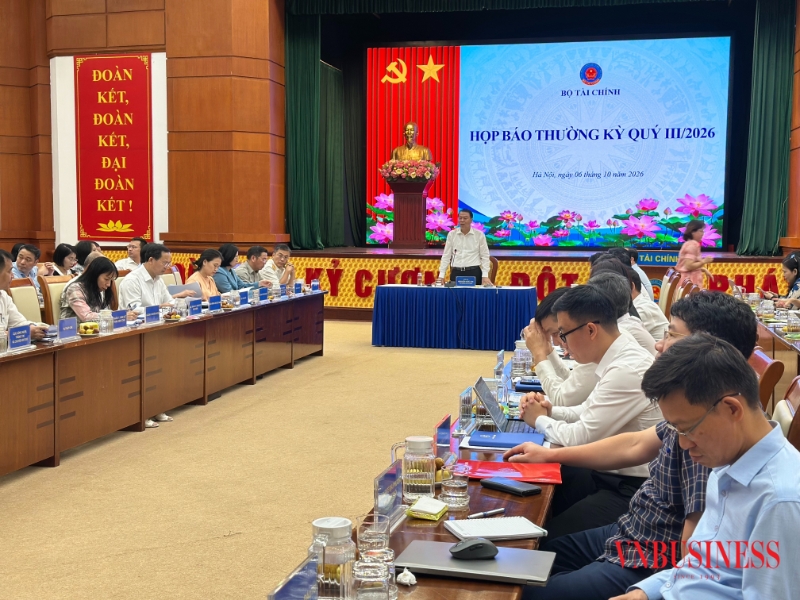 Làm gì để kìm lạm phát về mức mục tiêu?