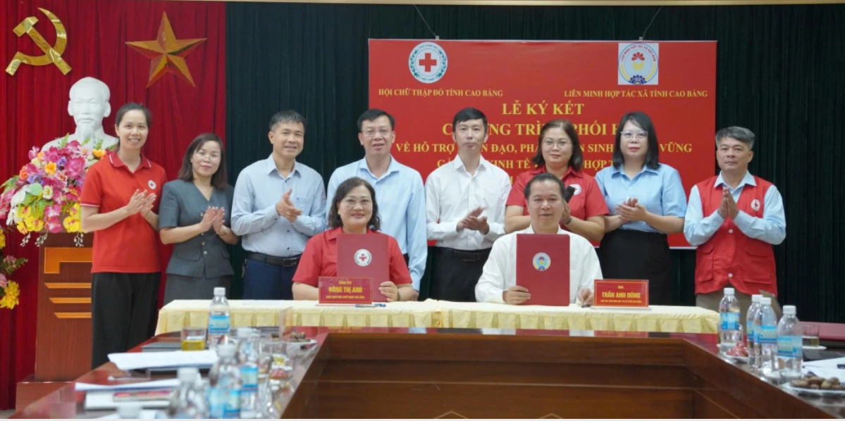 Hội Chữ thập đỏ và Liên minh HTX tỉnh ký kết chương trình phối hợp về hỗ trợ nhân đạo, phát triển sinh kế bền vững gắn với kinh tế tập thể, HTX.