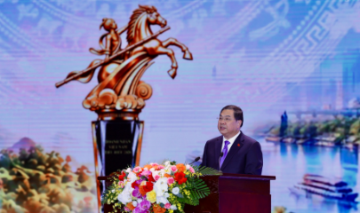 Ủy viên Bộ Chính trị, Phó Thủ tướng Thường trực Chính phủ Phạm Gia Túc.