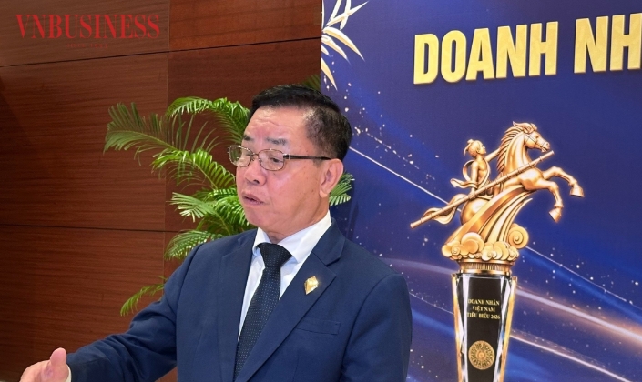 Anh hùng Lao động Trần Mạnh Báo - Chủ tịch HĐQT Tập đoàn ThaiBinh Seed.
