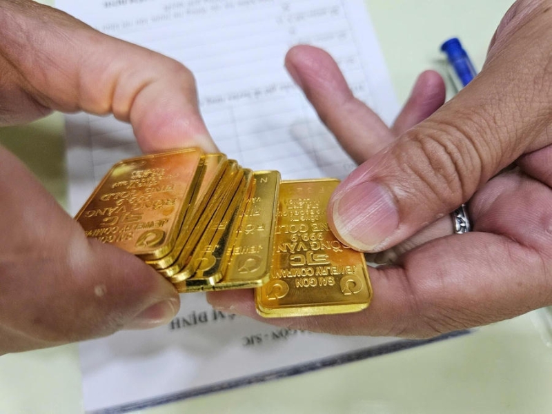Người mua vàng miếng lỗ khoảng 1,7 triệu đồng/lượng sau 1 tuần