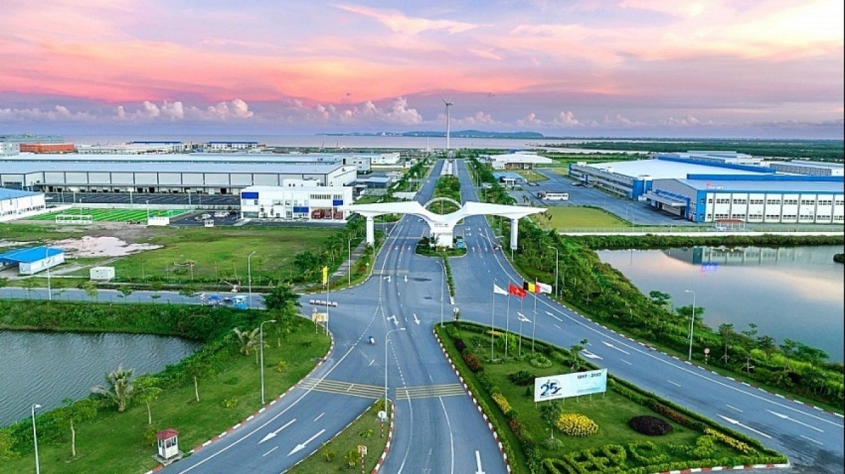 Lãi cả nghìn tỷ đồng trong một quý, Kinh Bắc vẫn đối mặt dòng tiền âm và dư nợ vay lớn.