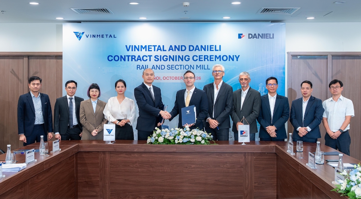 VinMetal Và Danieli đã chính thức ký kết hợp đồng về việc cung cấp thiết bị lõi cho dây chuyền cán thép ray và thép hình thuộc Tổ hợp Gang thép VinMetal Hà Tĩnh