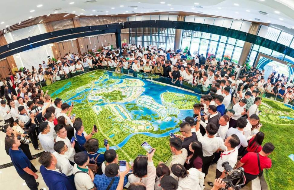 Các sản phẩm Vinhomes là bệ phóng vững chắc, bảo chứng cho con đường sự nghiệp vững chắc, dài hạn của những người làm nghề nghiêm túc.